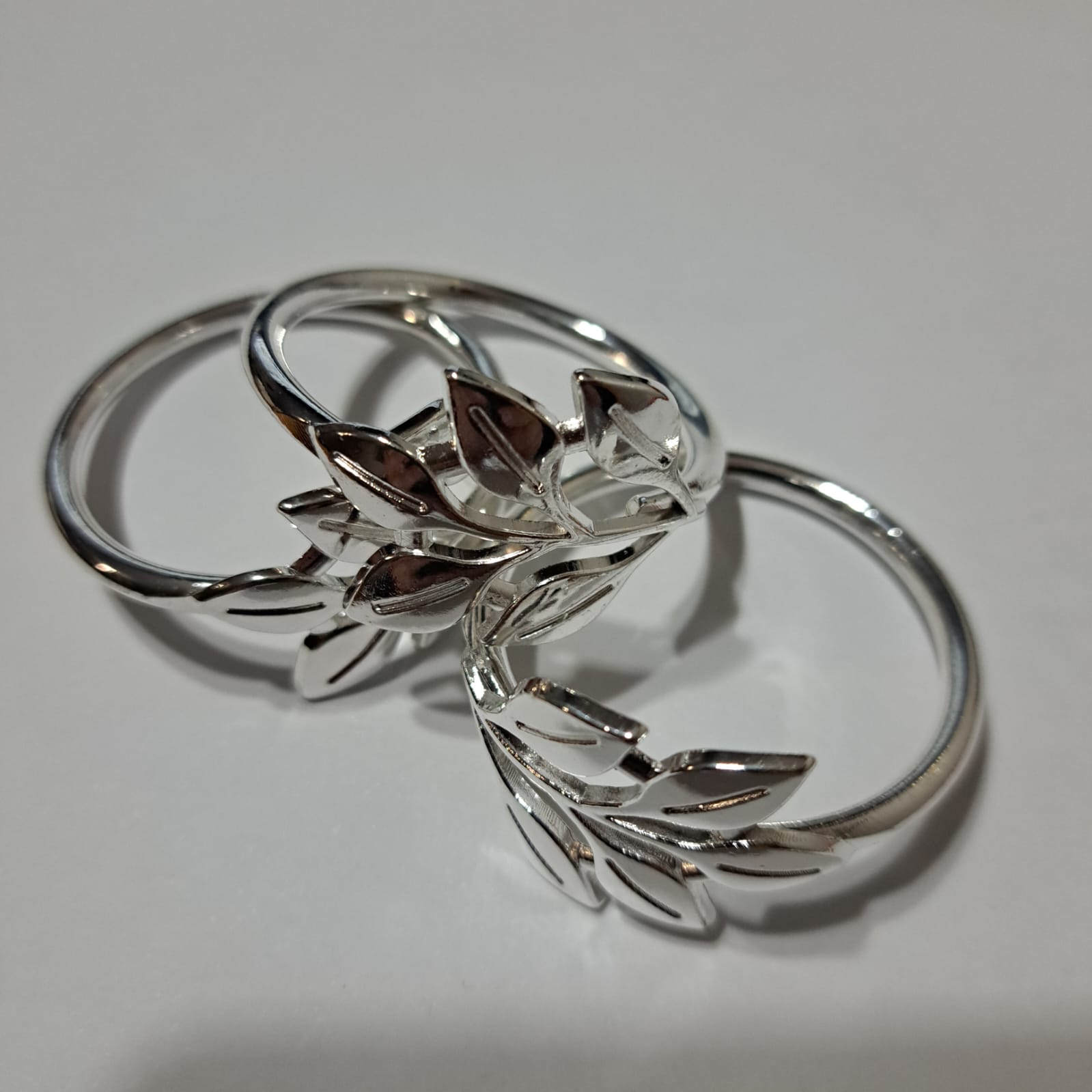 Argollas plateadas.jpeg